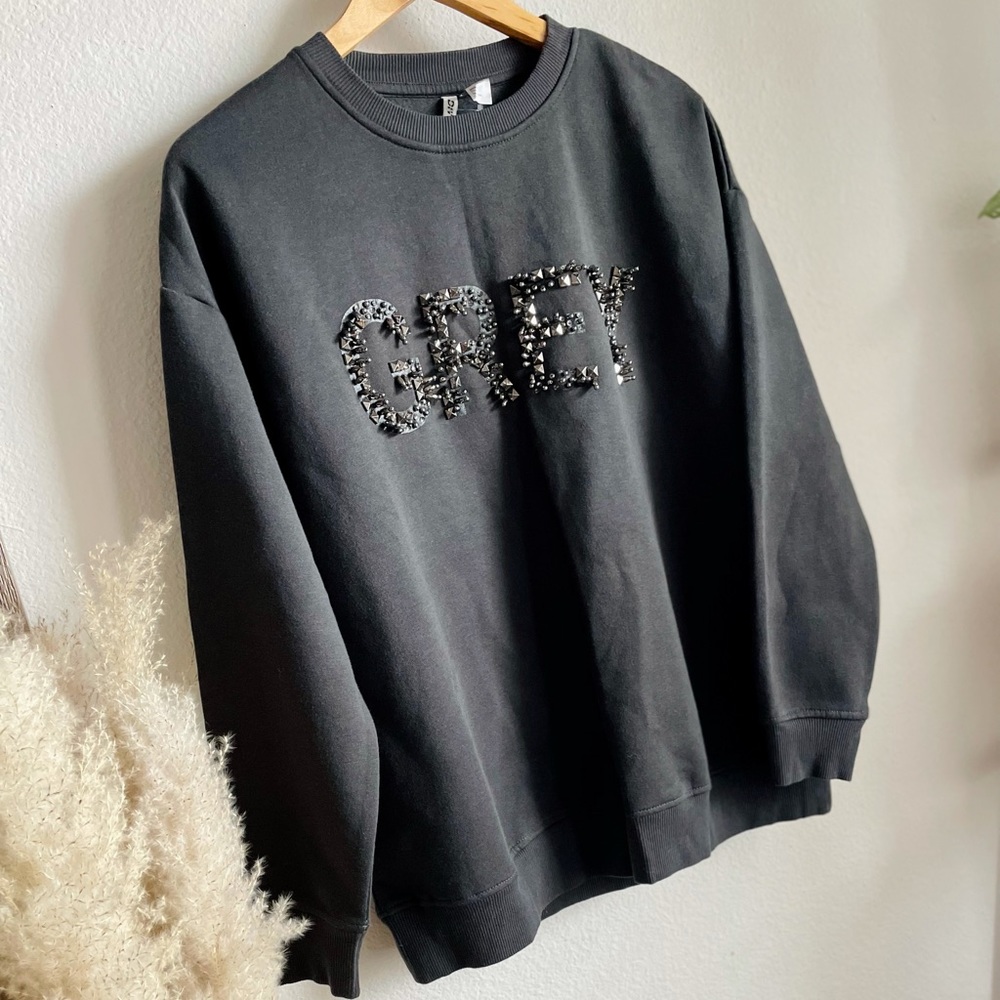 GRAY Embellished Sweatshirt Small